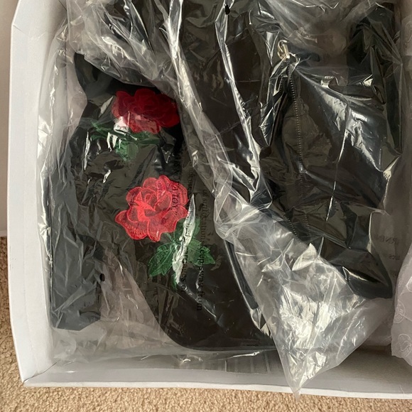 Steve Madden Women's Edition Ankle Bootie - Picture 8 of 8